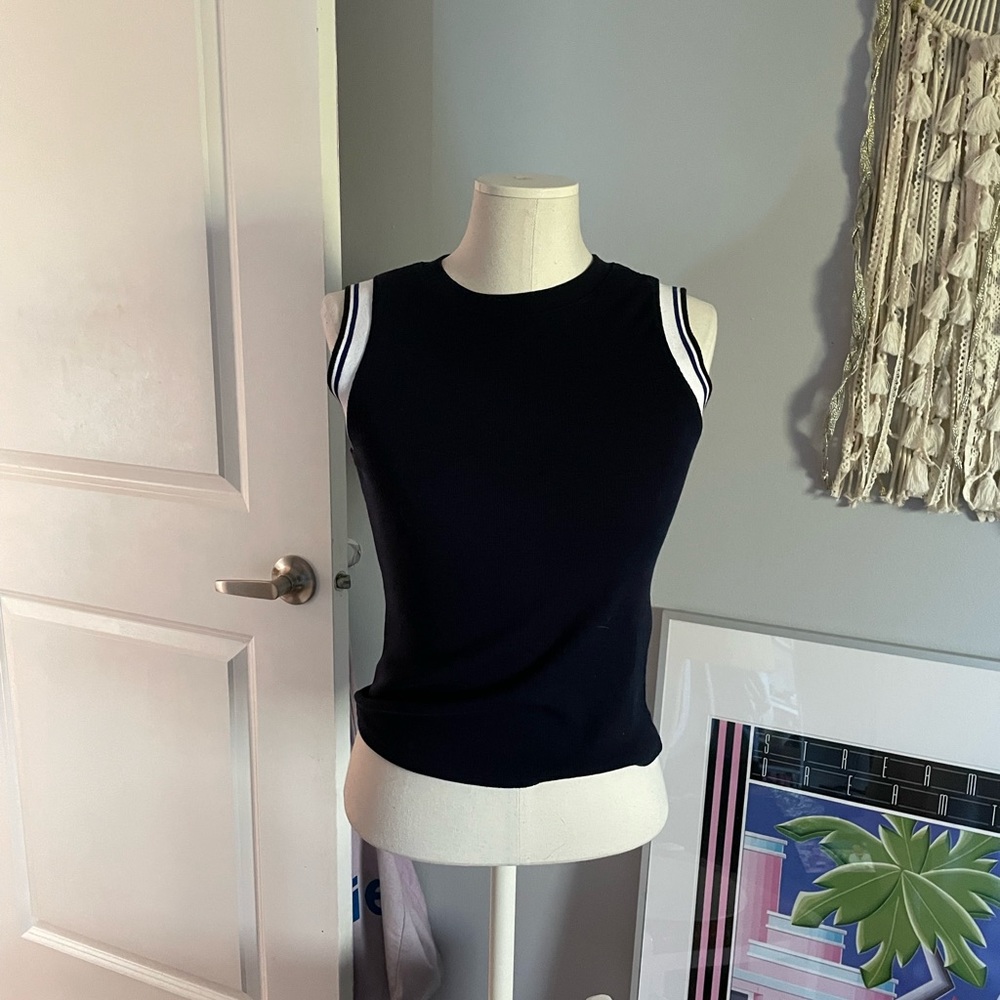 Tank top with stripe detail on armhole